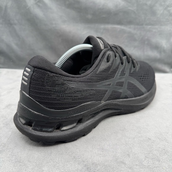 ASICS Gel Kayano 28 Men’s Size 11 Triple Black Running Shoes Athletic Stability - Picture 2 of 15